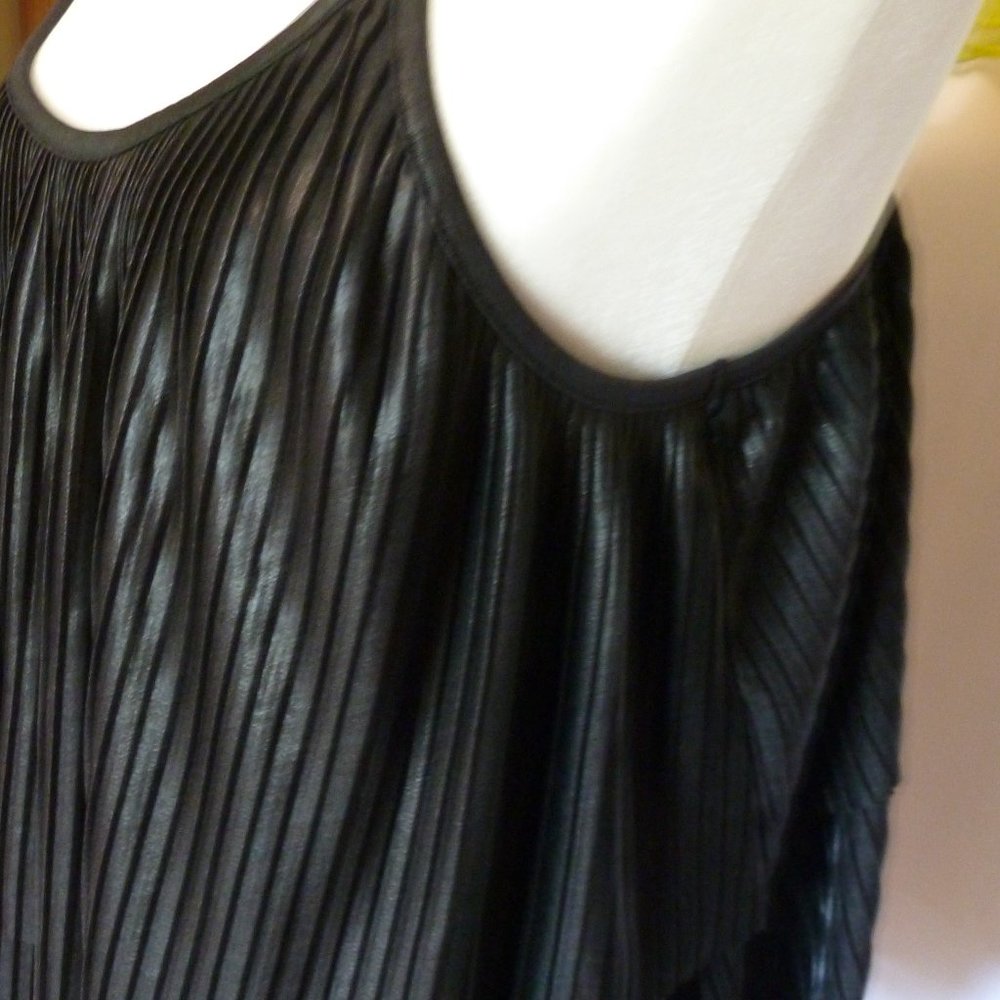 Date Night Black layered top for a full figure - Picture 3 of 10